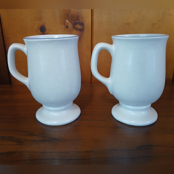 Pfaltzgraff Yorktowne Stoneware Pedestal Footed Coffee Mugs Cups - Picture 5 of 10